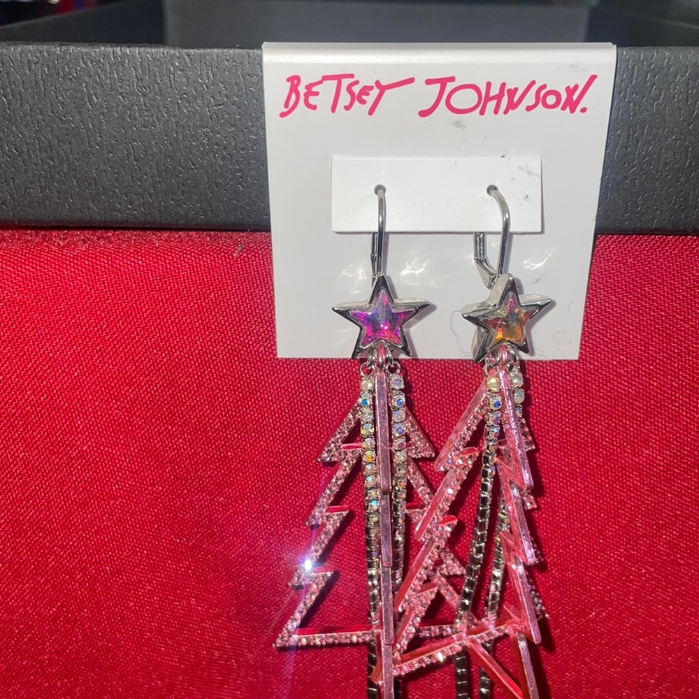 Betsey Johnson Pink Crystal Tree Dangling Earrings.🎄🎄🎄